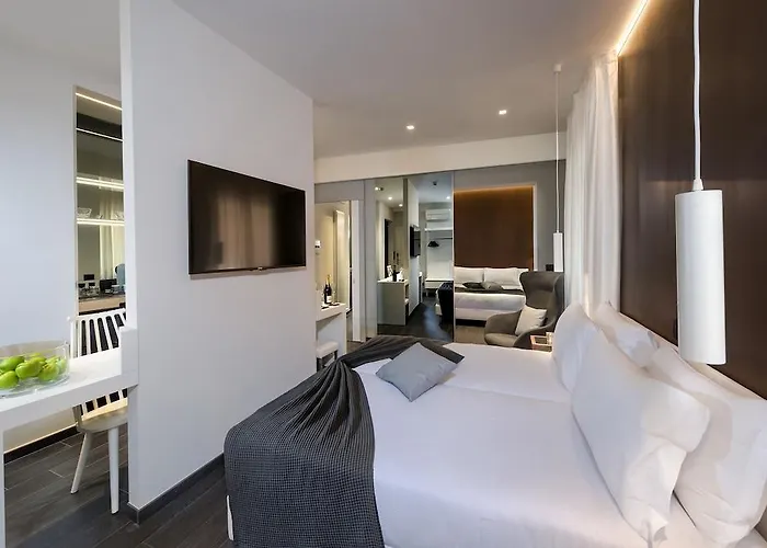 Hotel Metropolitan 4*