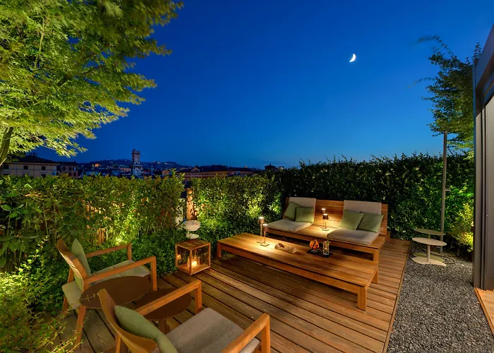 Metropolitan Hotel 4*