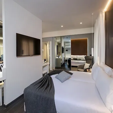 Hotel Metropolitan 4*