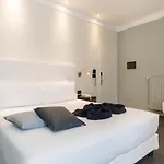 Metropolitan Hotel Bolonia